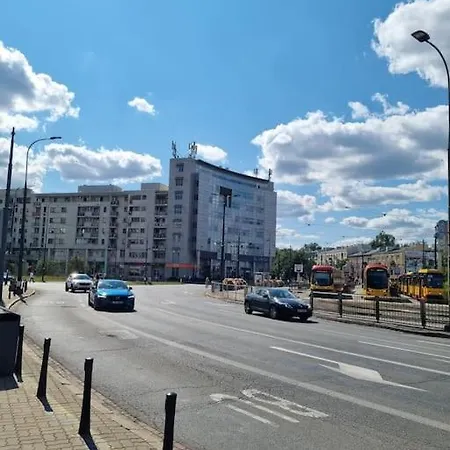 Апартаменты Przytulne Mieszkanko Z Balkonem I Parkingiem W Sercu Pragi Poludnie Варшава