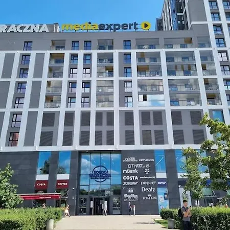 Apartment Przytulne Mieszkanko Z Balkonem I Parkingiem W Sercu Pragi Poludnie