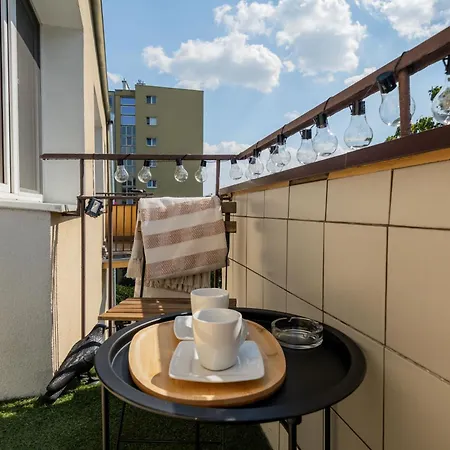 Przytulne Mieszkanko Z Balkonem I Parkingiem W Sercu Pragi Poludnie Apartment *