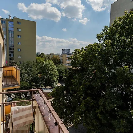 Przytulne Mieszkanko Z Balkonem I Parkingiem W Sercu Pragi Poludnie