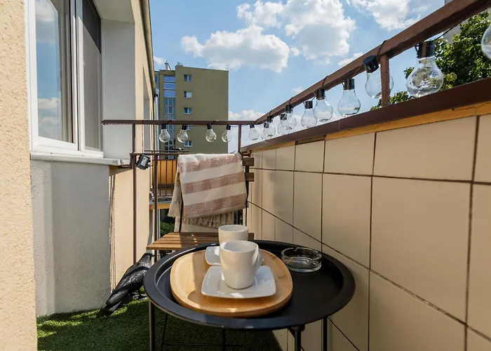 Przytulne Mieszkanko Z Balkonem I Parkingiem W Sercu Pragi Poludnie Apartment *