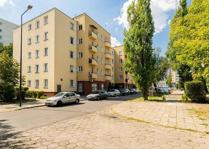 Apartment Przytulne Mieszkanko Z Balkonem I Parkingiem W Sercu Pragi Poludnie *