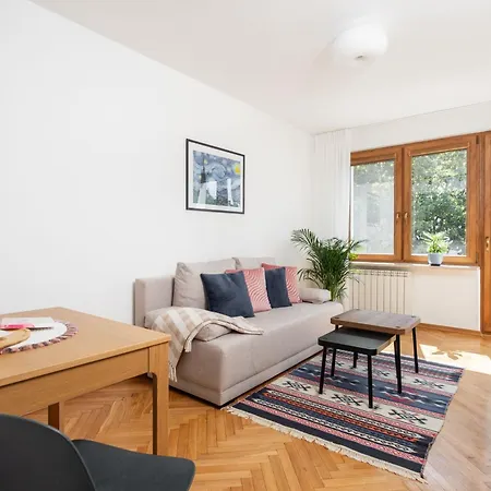 Przytulne Mieszkanko Z Balkonem I Parkingiem W Sercu Pragi Poludnie Warszawa